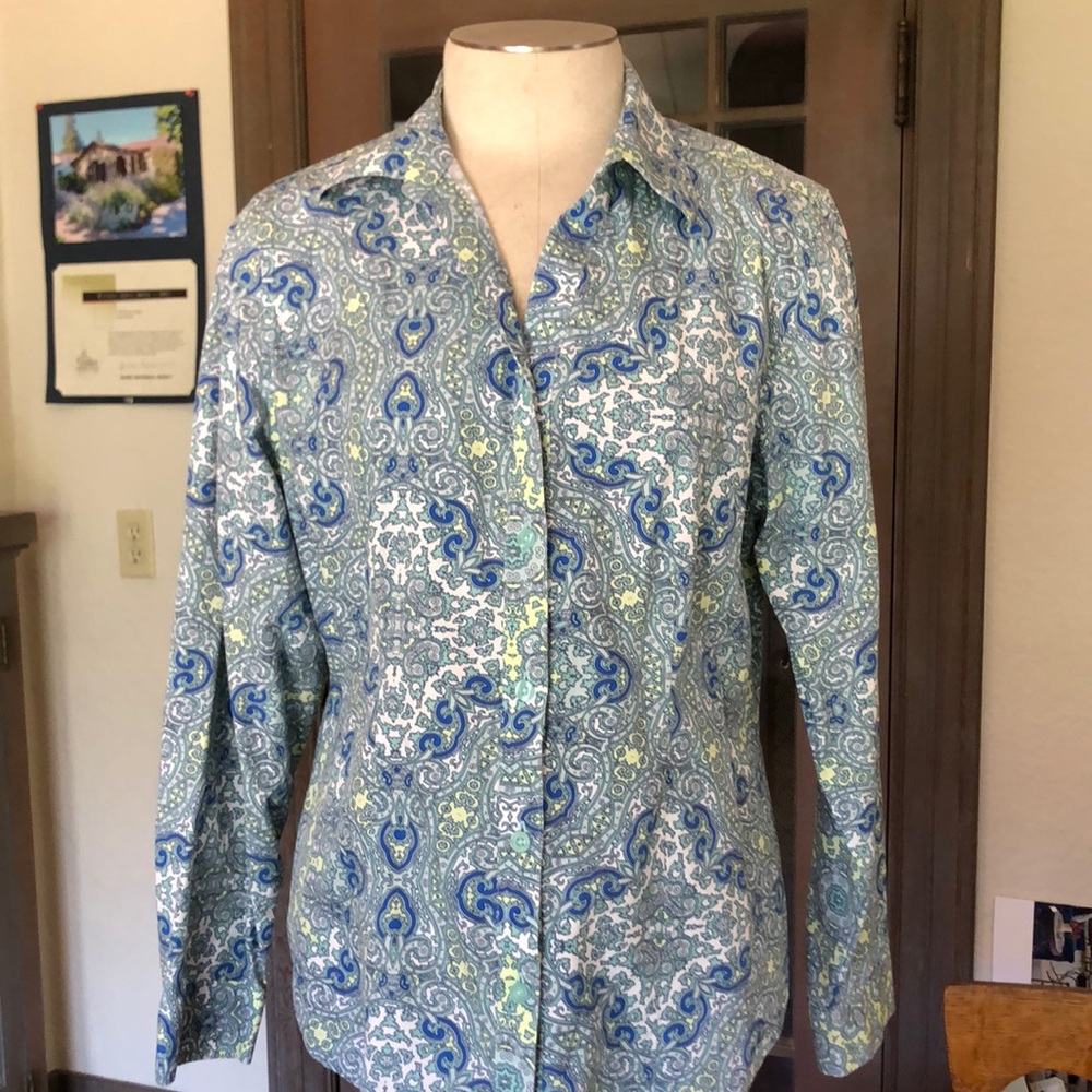 Chicos size 1 paisley button down shirt